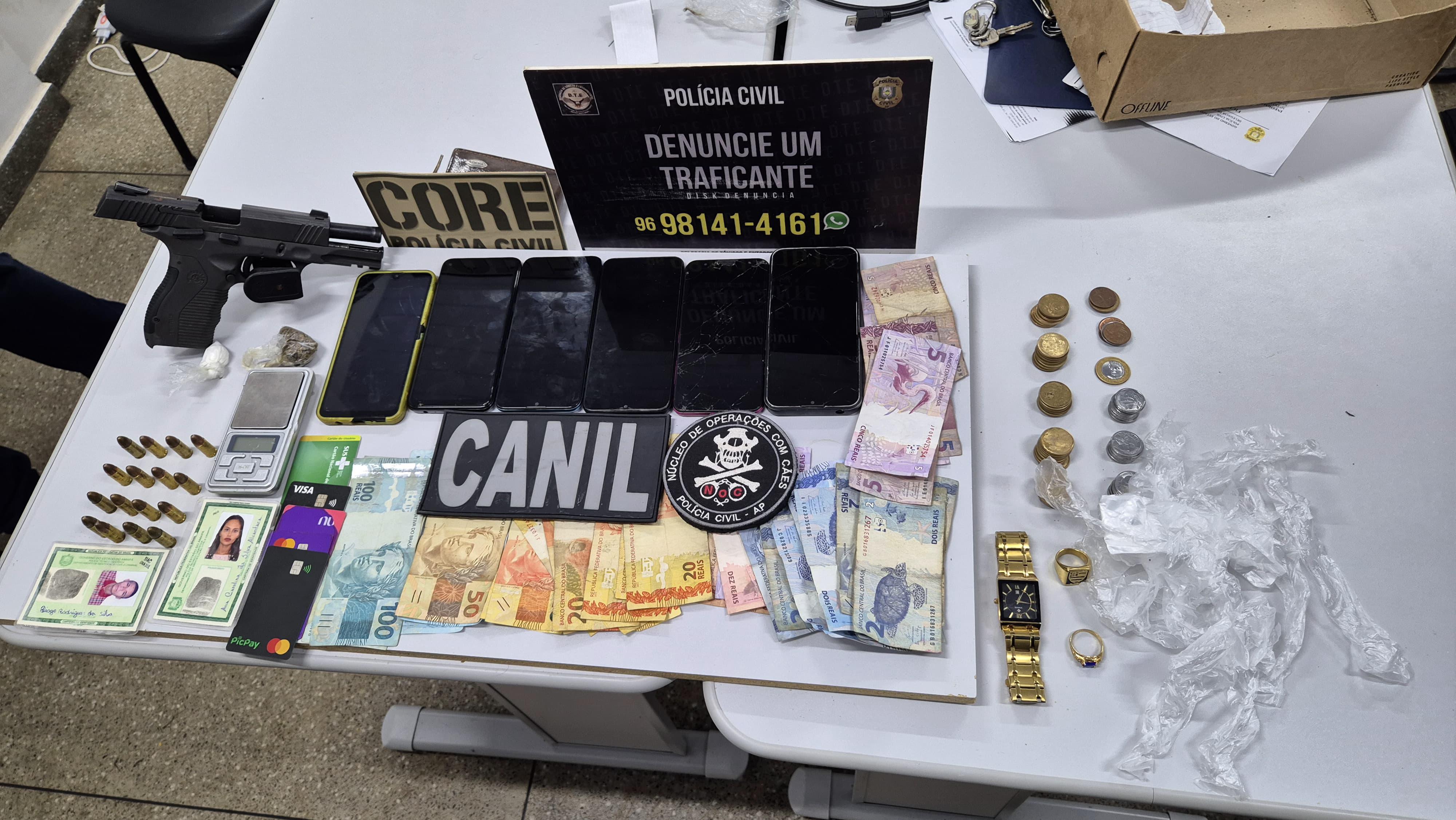 EM MACAPÁ, POLÍCIA CIVIL PRENDE INDIVÍDUO EM FLAGRANTE E APREENDE ARMA DE FOGO, MUNIÇÕES, DROGAS, DINHEIRO E CELULARES